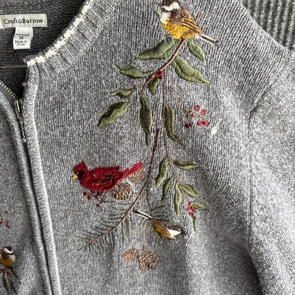 Craft & Barrow Womens Cardigan 1X Heather Gray Embroidered Cardinal Winter Birds - Picture 3 of 7